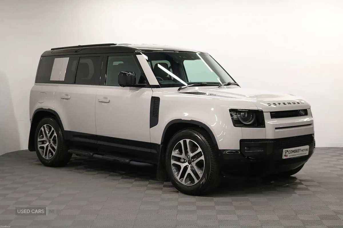 Land Rover Defender 110 D250 MHEV X-Dynamic SE - Image 1
