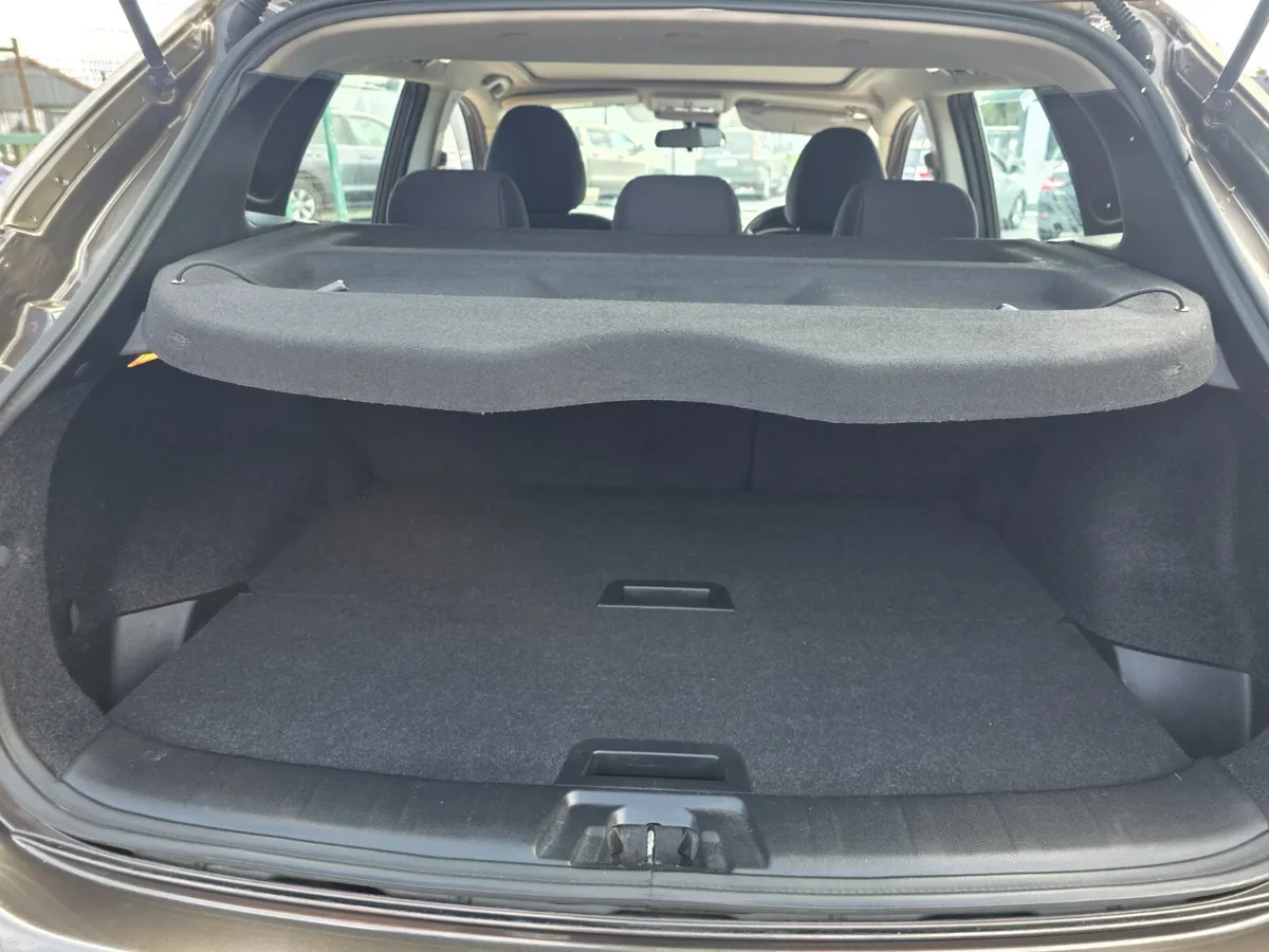Nissan Qashqai  Automatic 2017 - Image 6