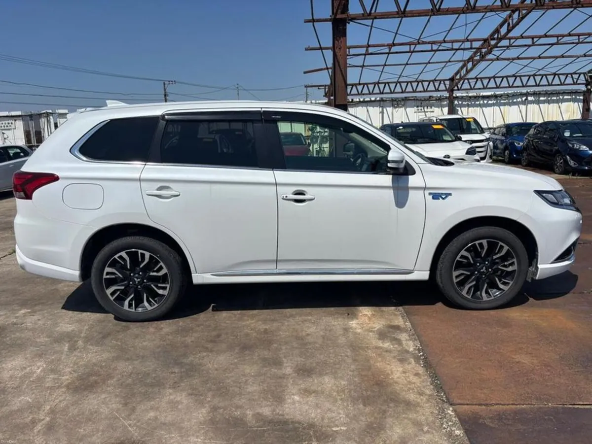 Mitsubishi Outlander G Limited Edition - Image 2