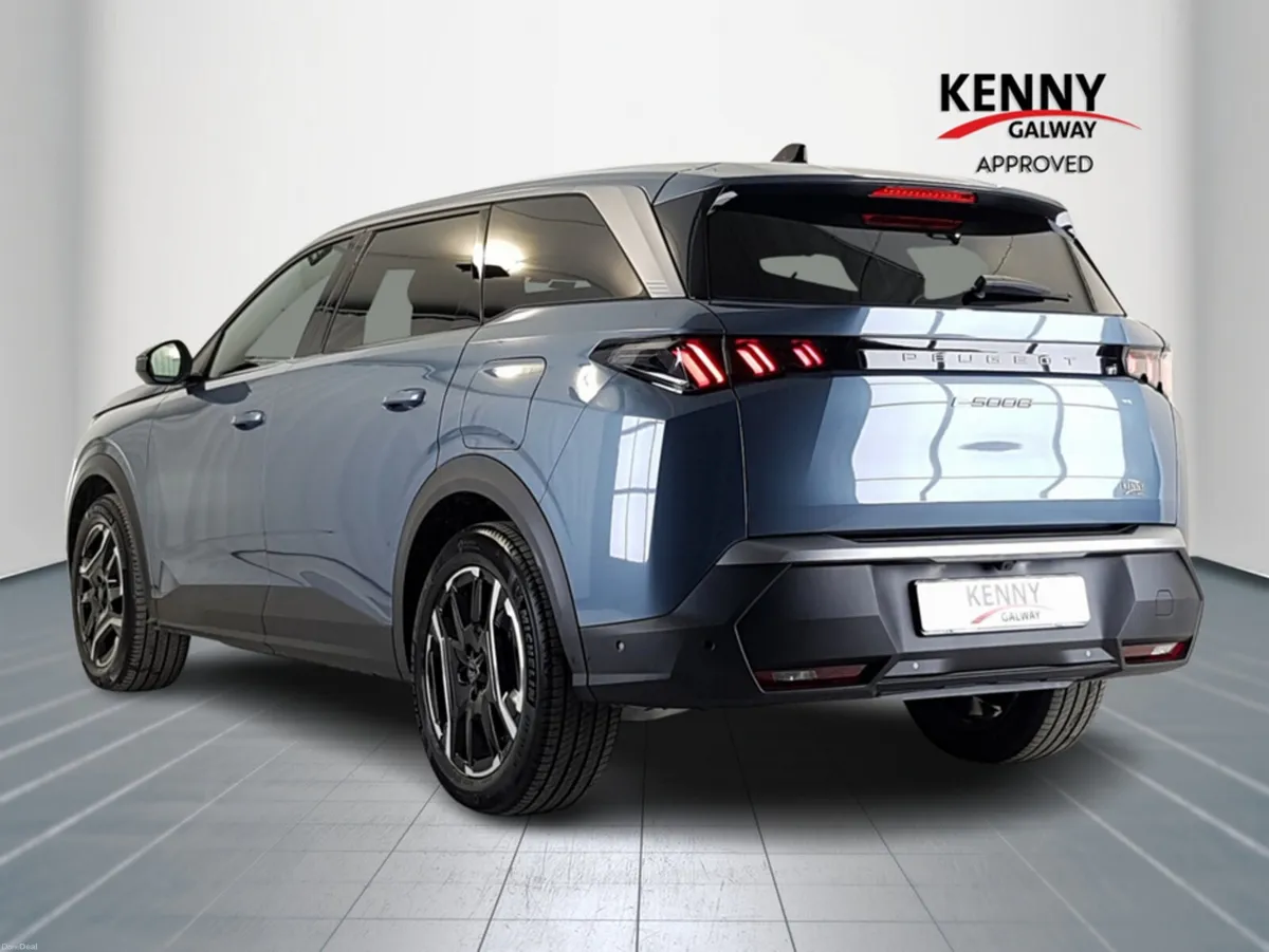 Peugeot 5008 eALLURE 73KWH 210BHP 4DR - Image 5