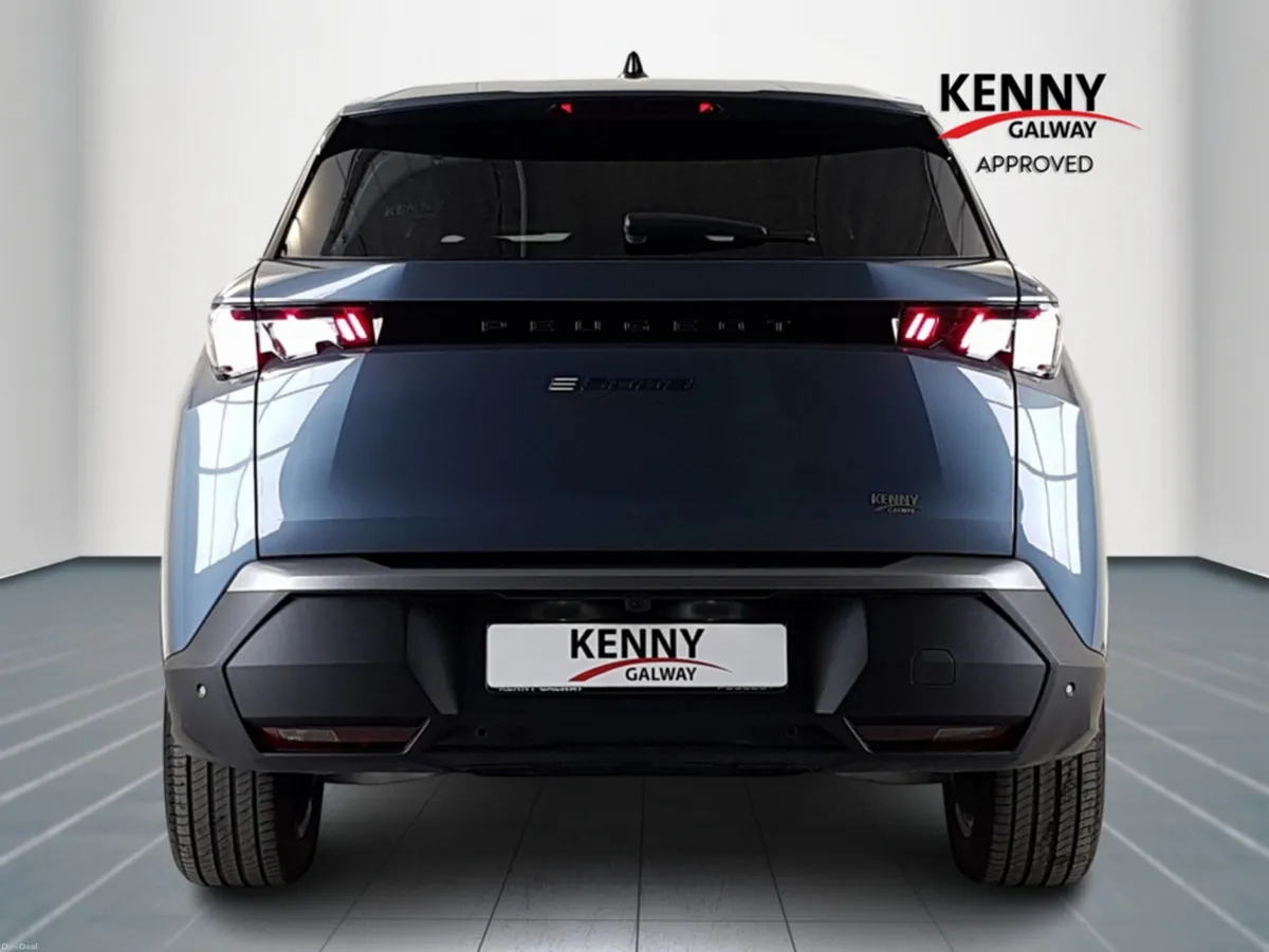 Peugeot 5008 eALLURE 73KWH 210BHP 4DR - Image 6