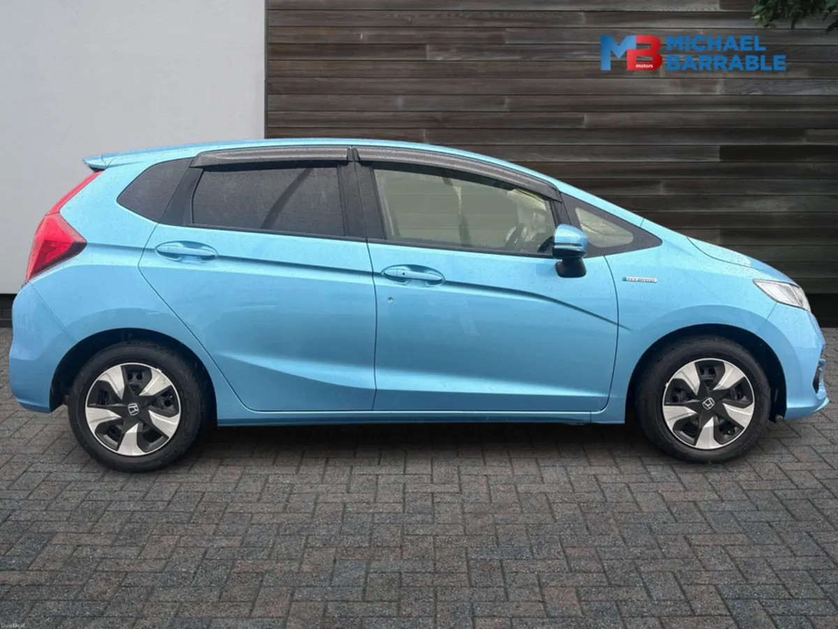 Honda Fit Hybrid Automatic - Image 4