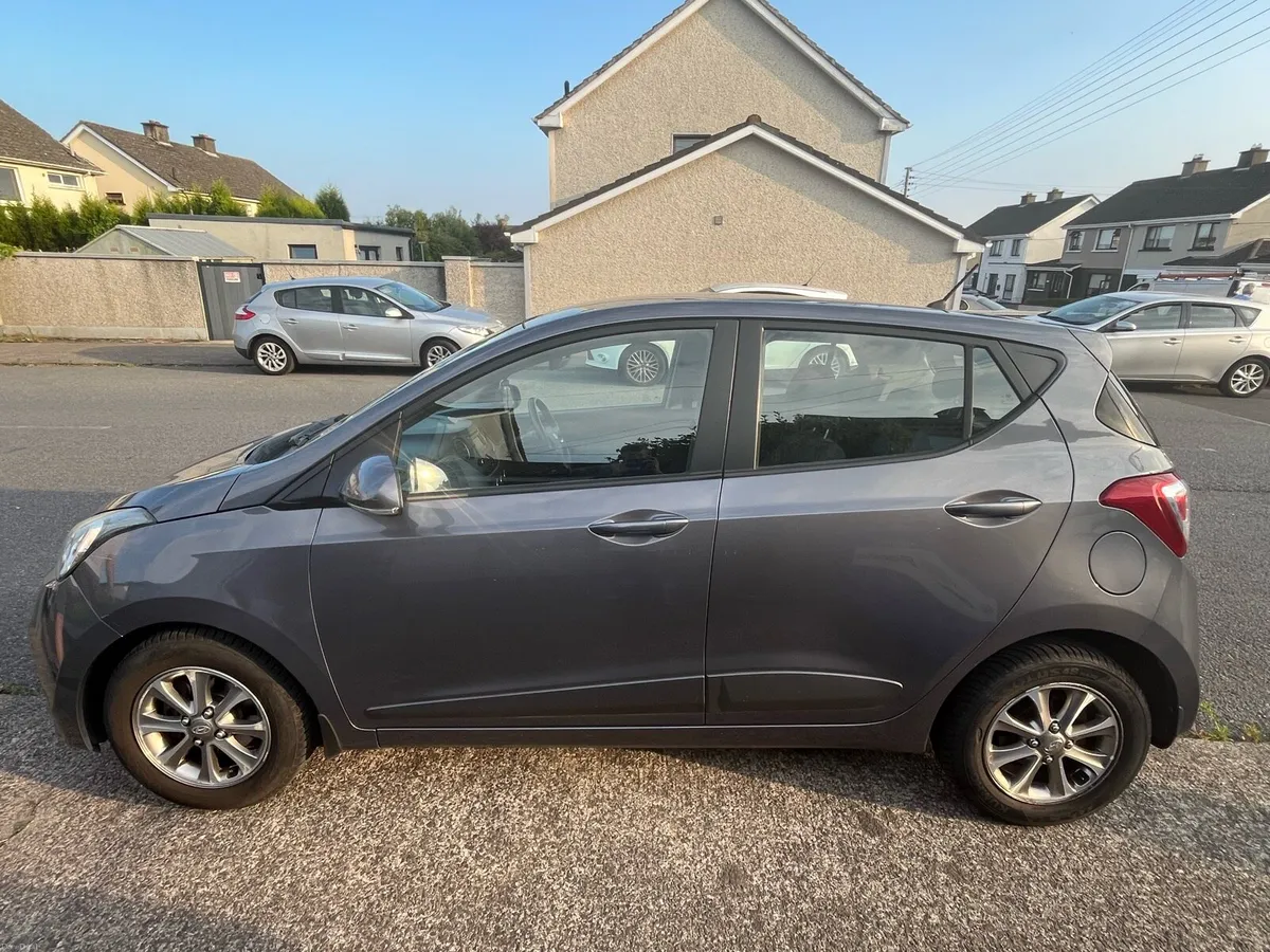 Hyundai i10 171 Low Mileage!! - Image 2