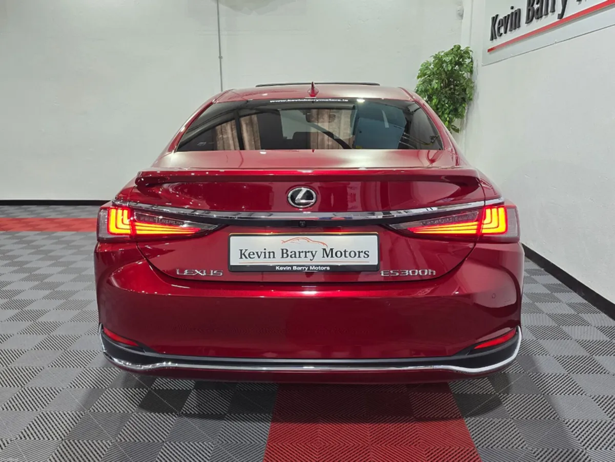 Lexus ES **DEPOSIT TAKEN** - Image 3