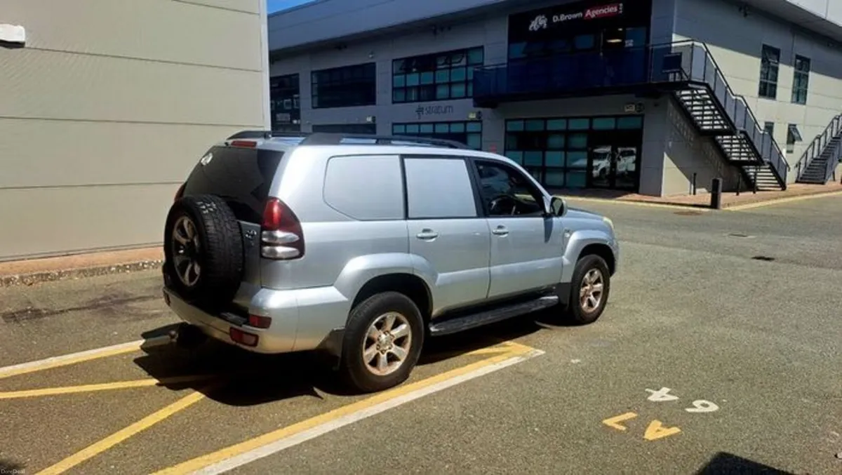 Toyota Land Cruiser 2007 - Image 2