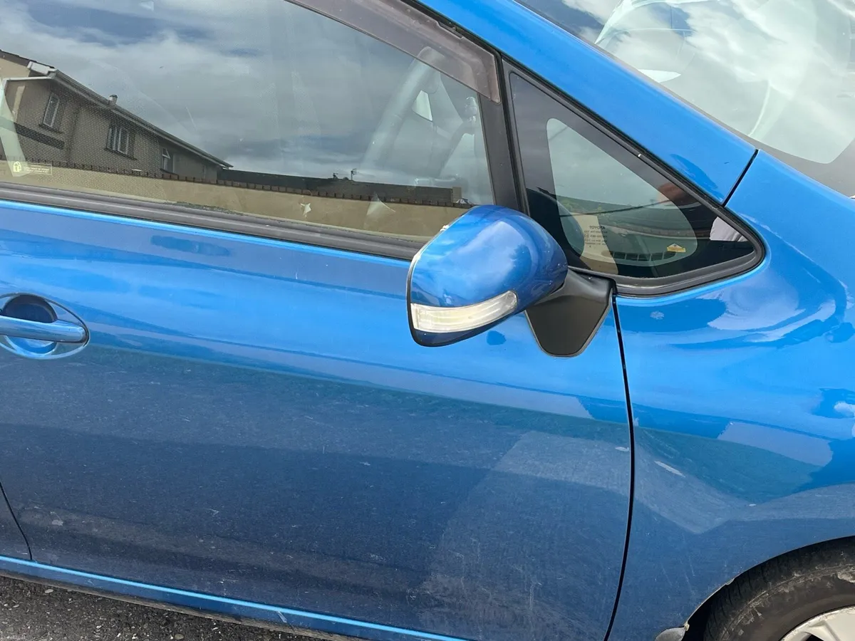Toyota Auris 1.3 , 2010 - Image 6