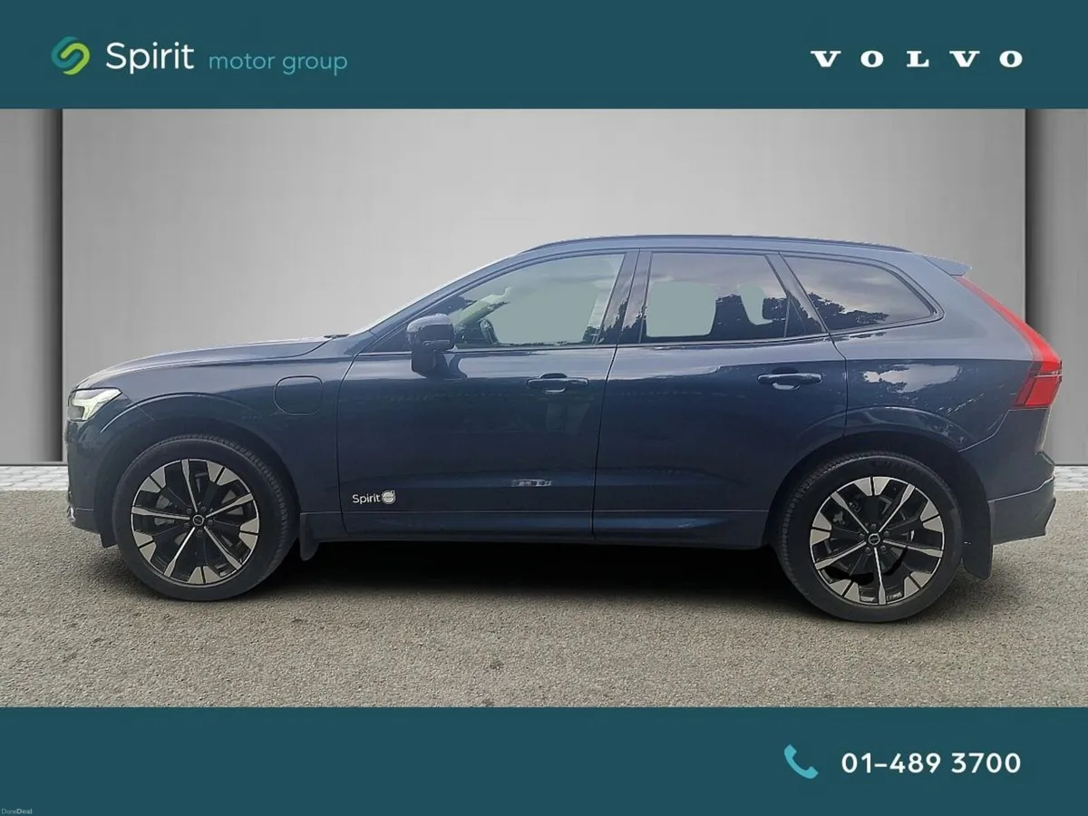 Volvo XC60 Plug In Hybrid Plus - Image 6