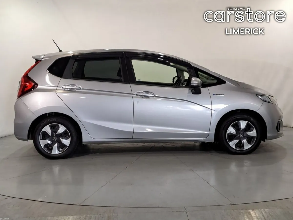 Honda Fit FIT DAA-GP5 - Image 2