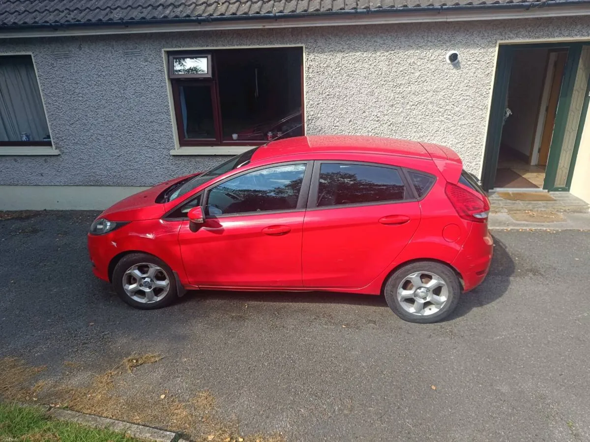 Ford Fiesta - Image 2