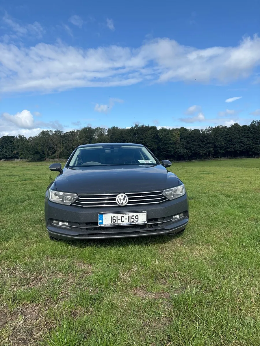 Volkswagen Passat - Image 5