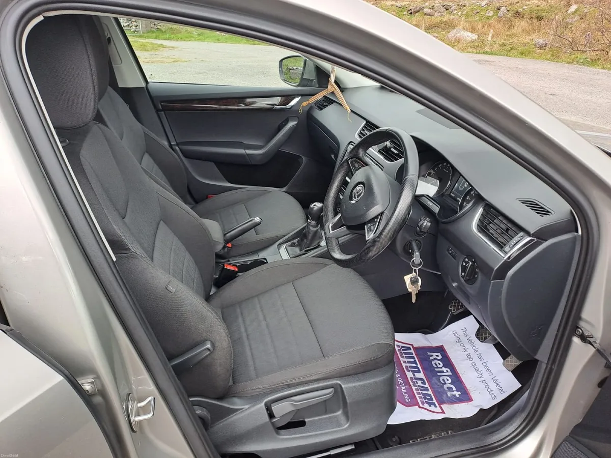 Skoda Octavia 2016 - Image 4