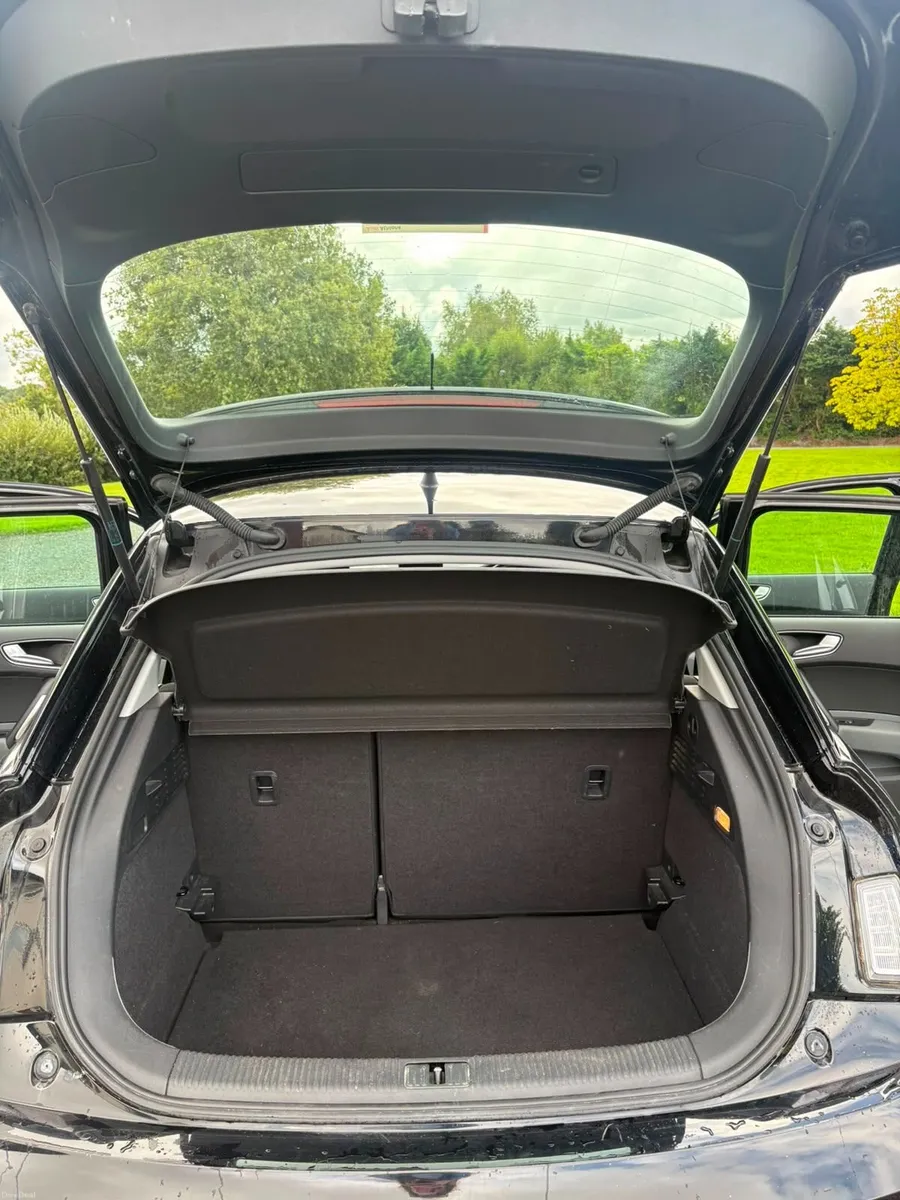 RARE 5dr Black Audi A1 1.4ltr TDI Diesel - Image 4