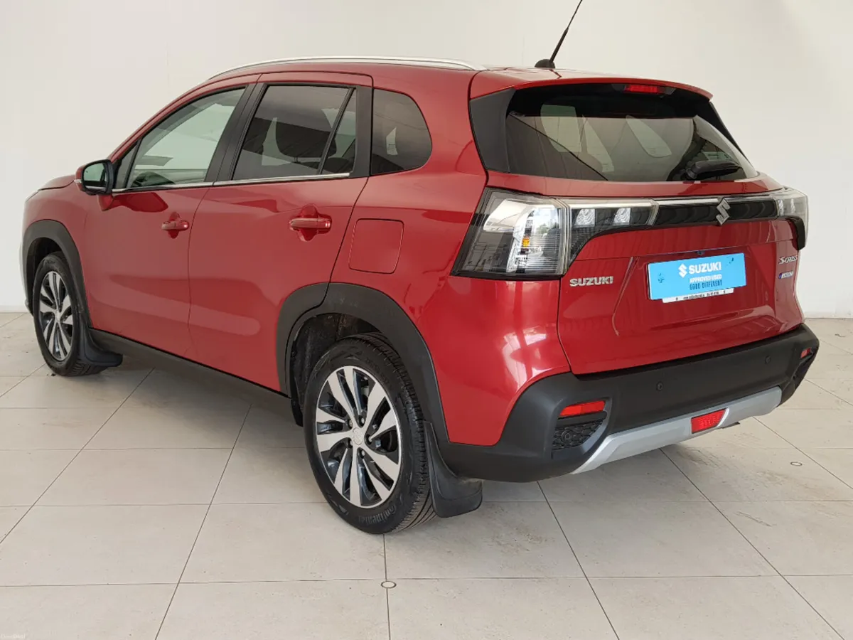 Suzuki S-CROSS (4WD) 1.4 Ultra Allgrip - Image 3