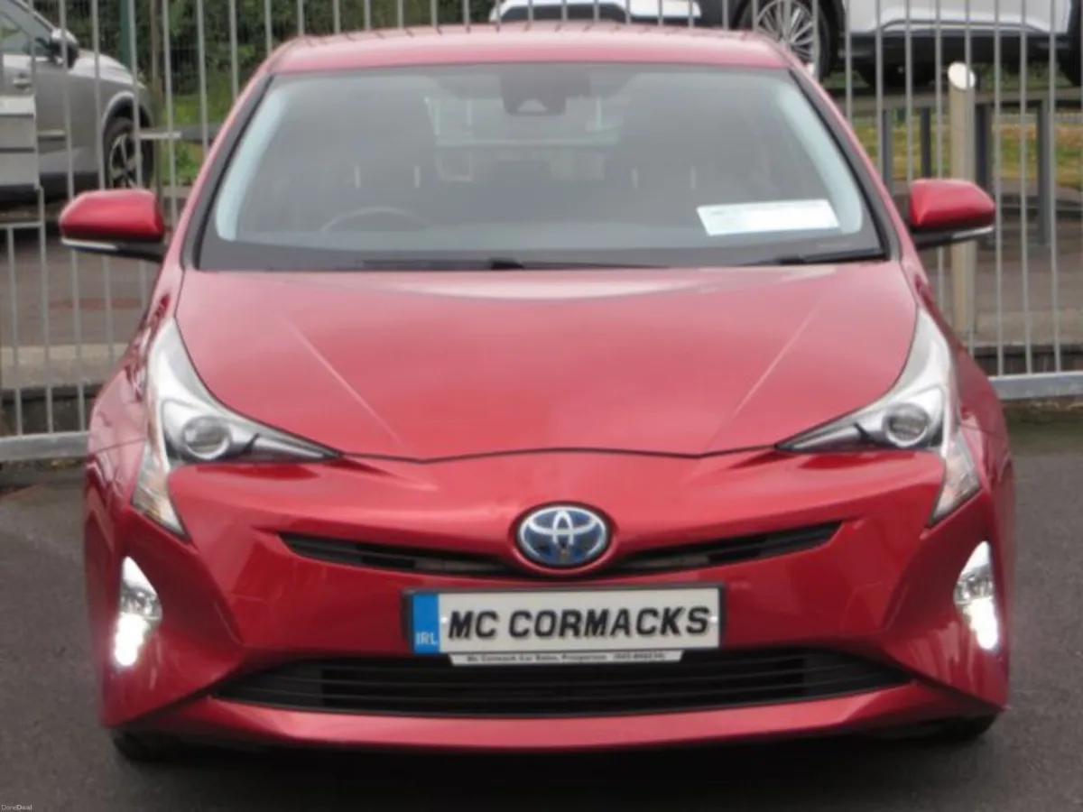 Toyota Prius 1.8 Hybrid Business Edition - Image 4