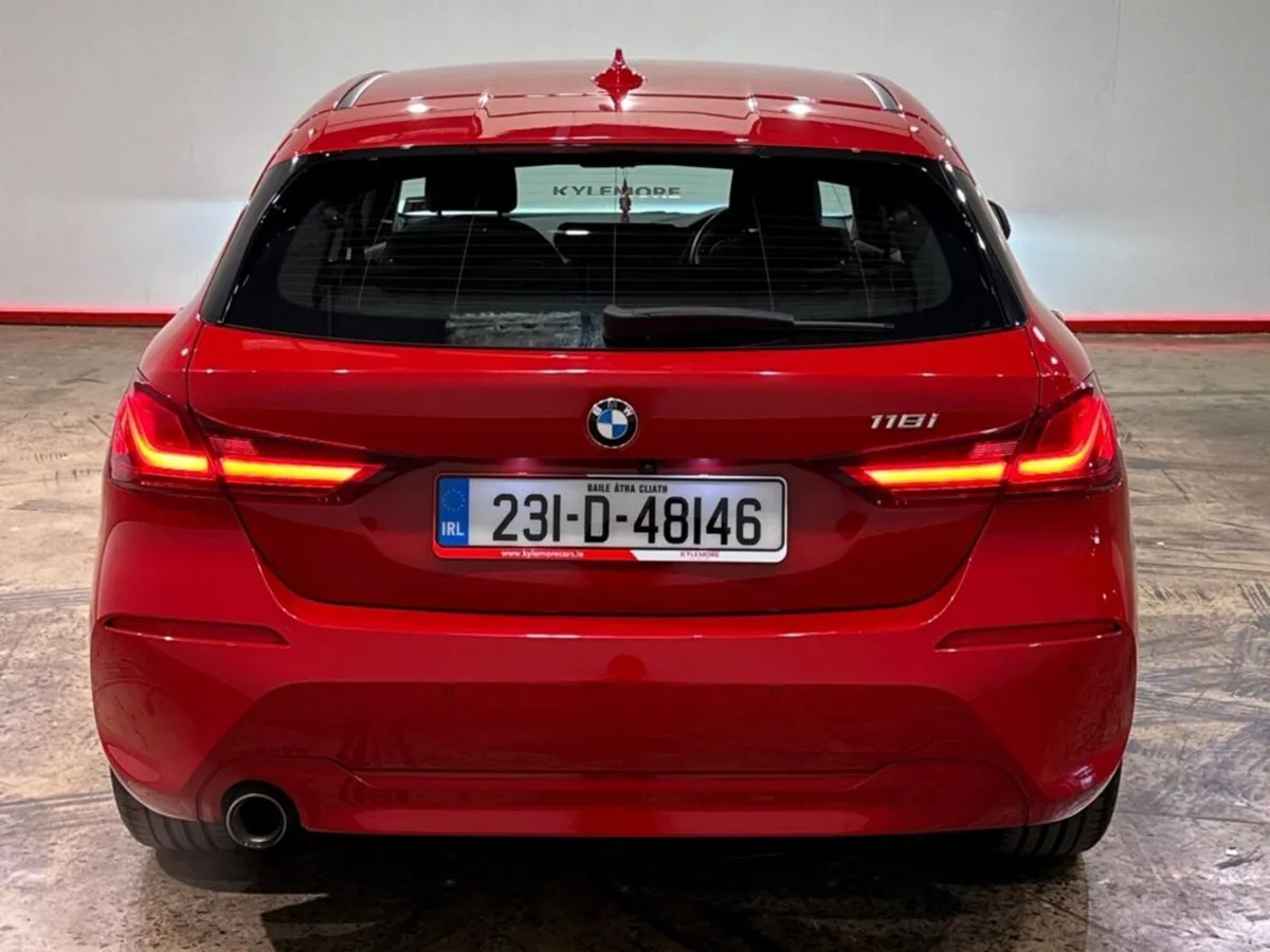 BMW 1-Series 1.5 AUTOMATIC - ELECTRIC TAILGATE - M - Image 4