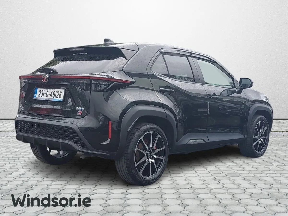 Toyota Yaris Cross 1.5 Hybrid CVT Luna - Image 2