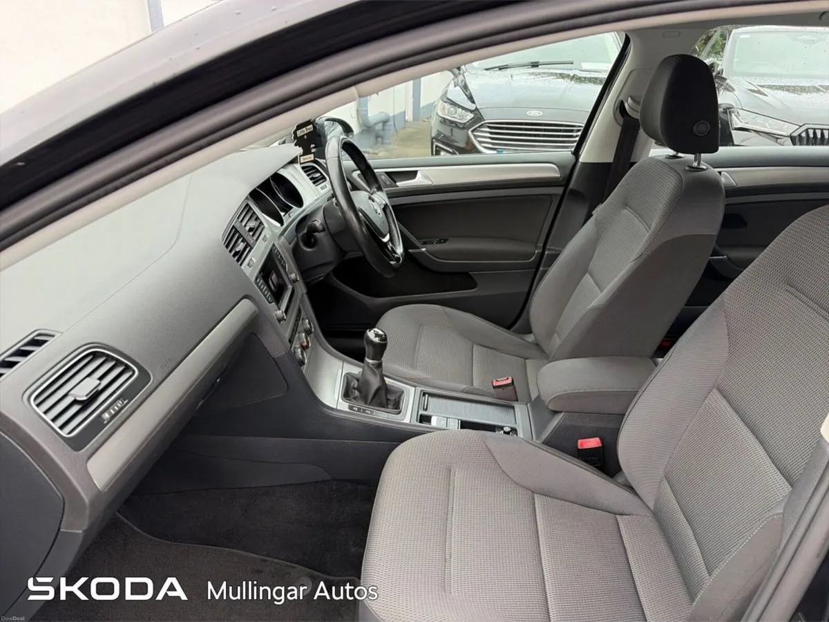 Volkswagen Golf 1.6 TDI 5DR 110HP Match - Image 4