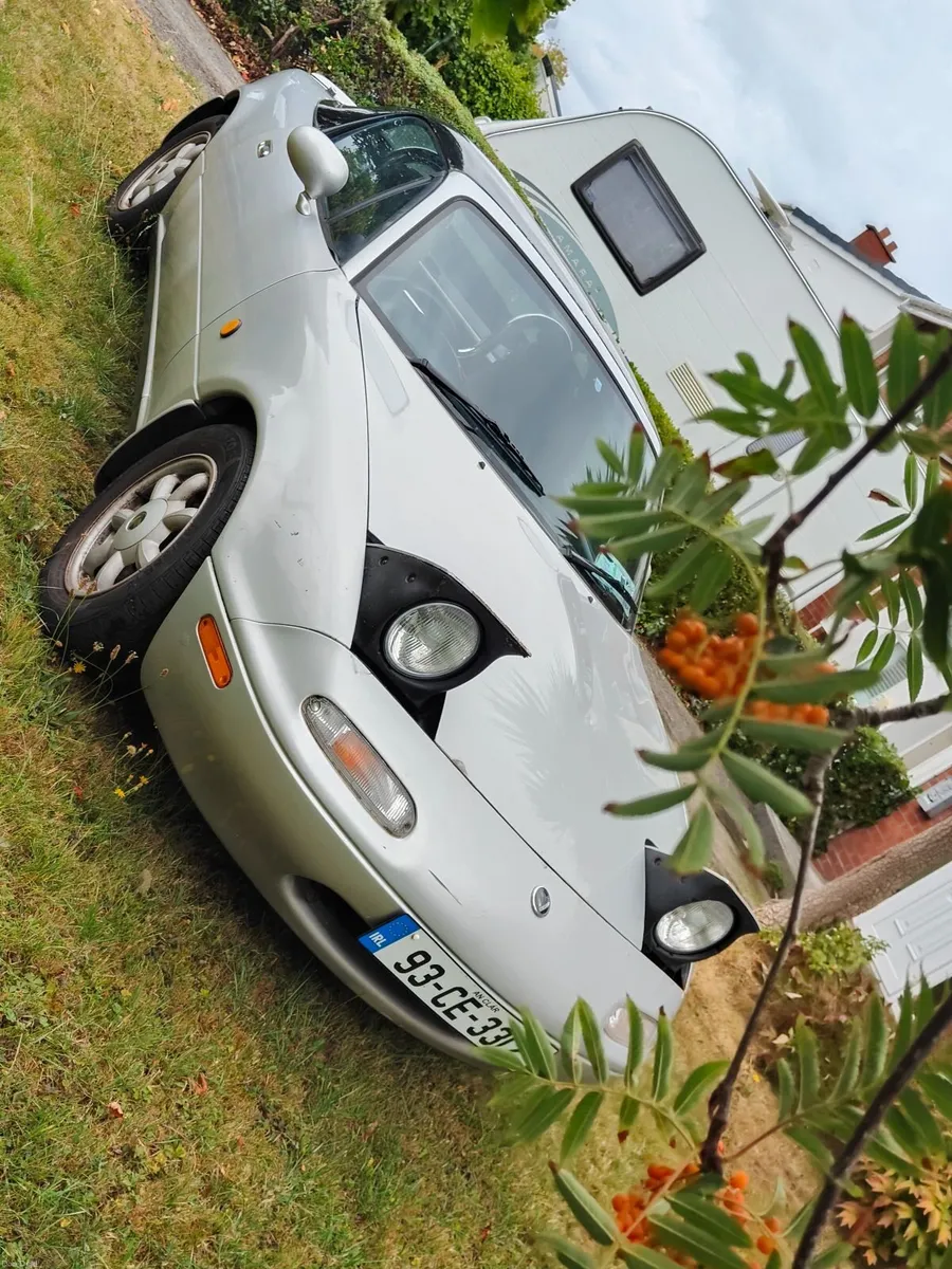 Mazda MX5 MK1 (NA) Eunos Roadster 1993 - Image 2