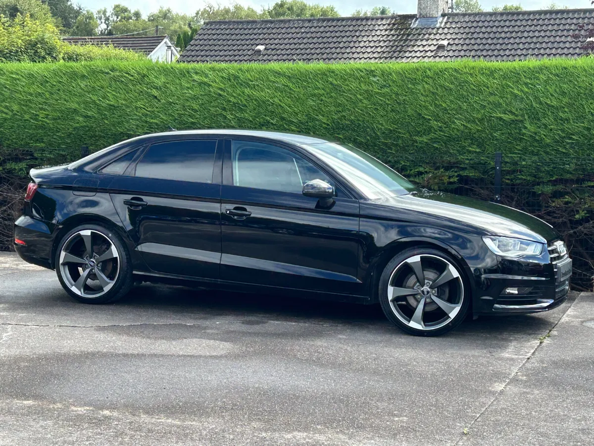 15 Audi A3 1.6 tdi Sport immaclate  £10995 inc Vrt - Image 2