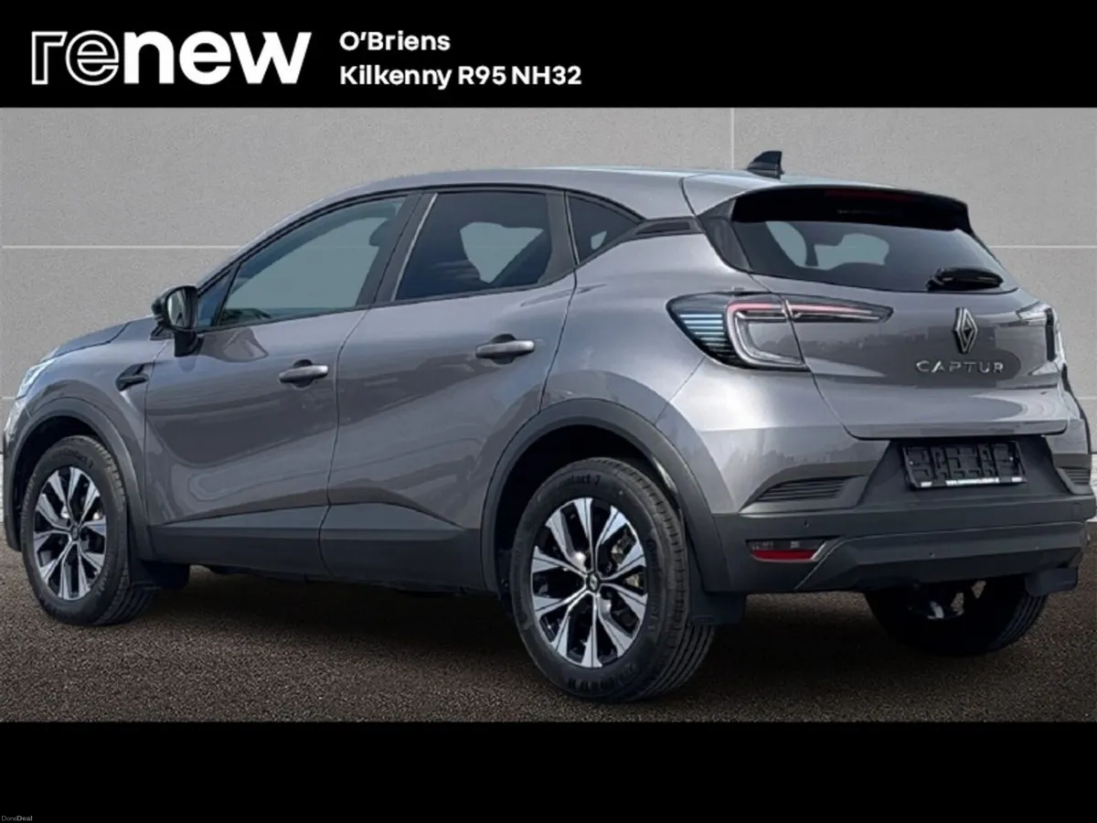 Renault Captur EVOLUTION 1.2 TCE 115BHP *DEMO MODE - Image 3