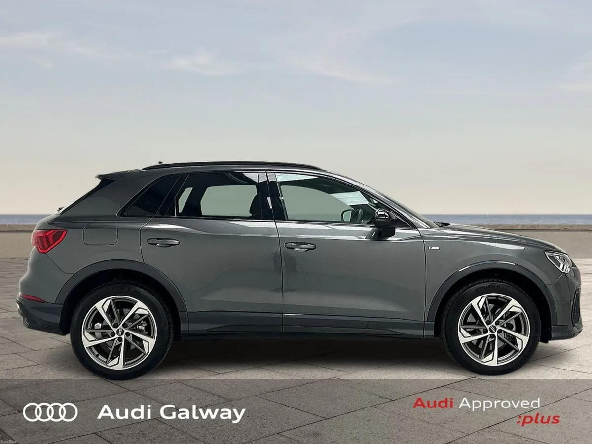 Audi Q3 45 TFSI e S-LINE BLACK EDITION A/T - Image 5