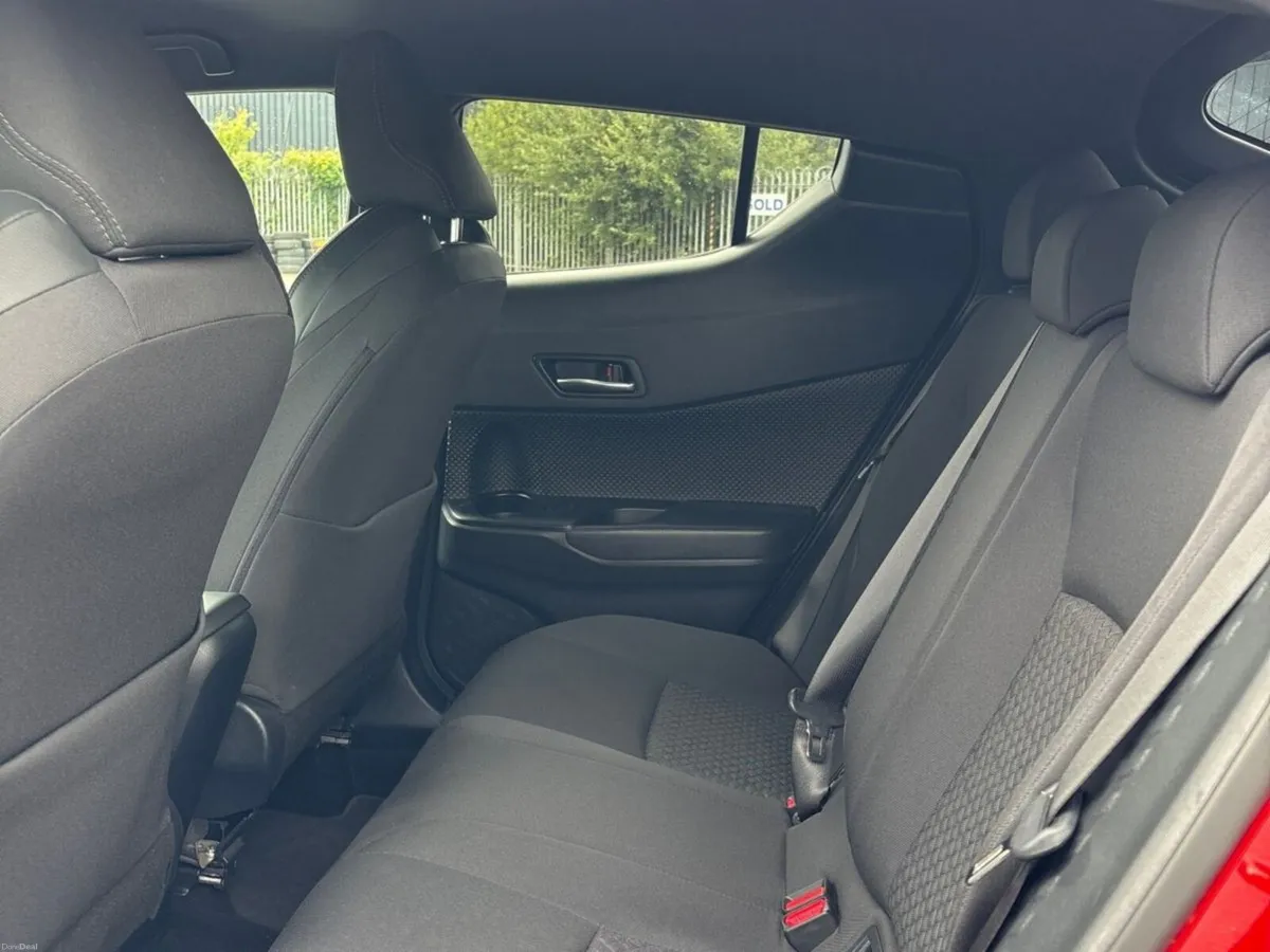 Toyota C-HR 1.8 HYBRID SPORT BITONE (IRISH CAR) - Image 5