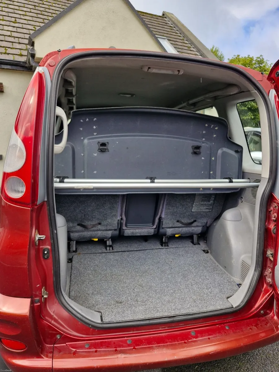 2000 Toyota Yaris Verso - Image 4