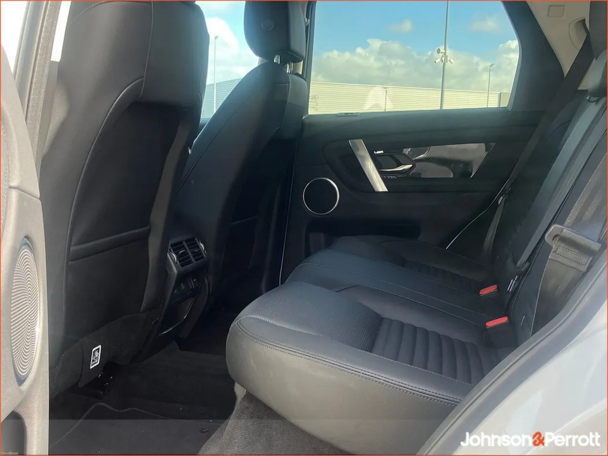 Land Rover Discovery Sport 1.5 I3 PHEV 309 PS AWD - Image 5