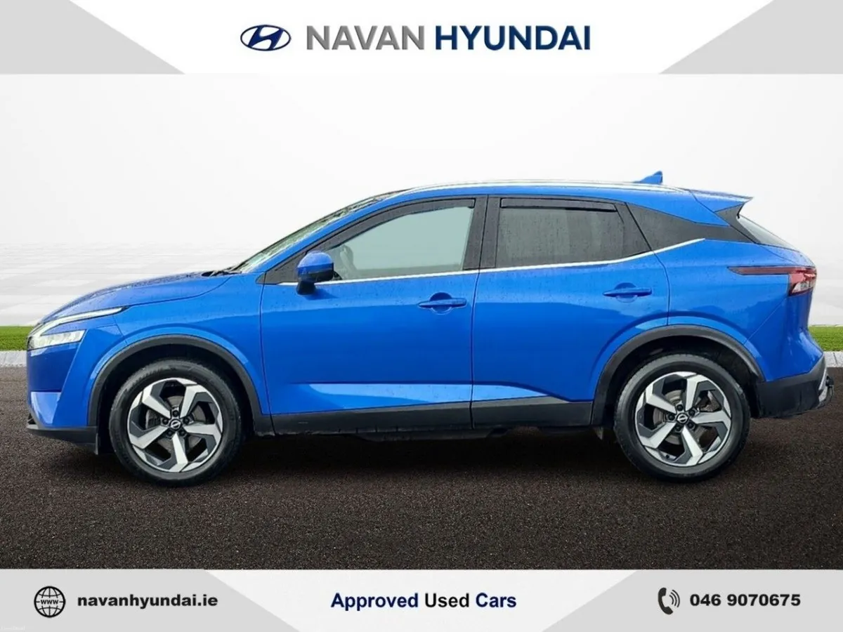 Nissan Qashqai 1.3 PET MILD HYBRID SV PREMIUM CVT - Image 4