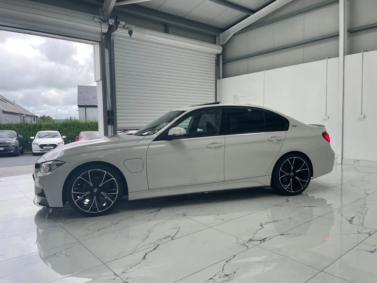2016 Bmw 330e MSport Sunroof Model, - Image 6