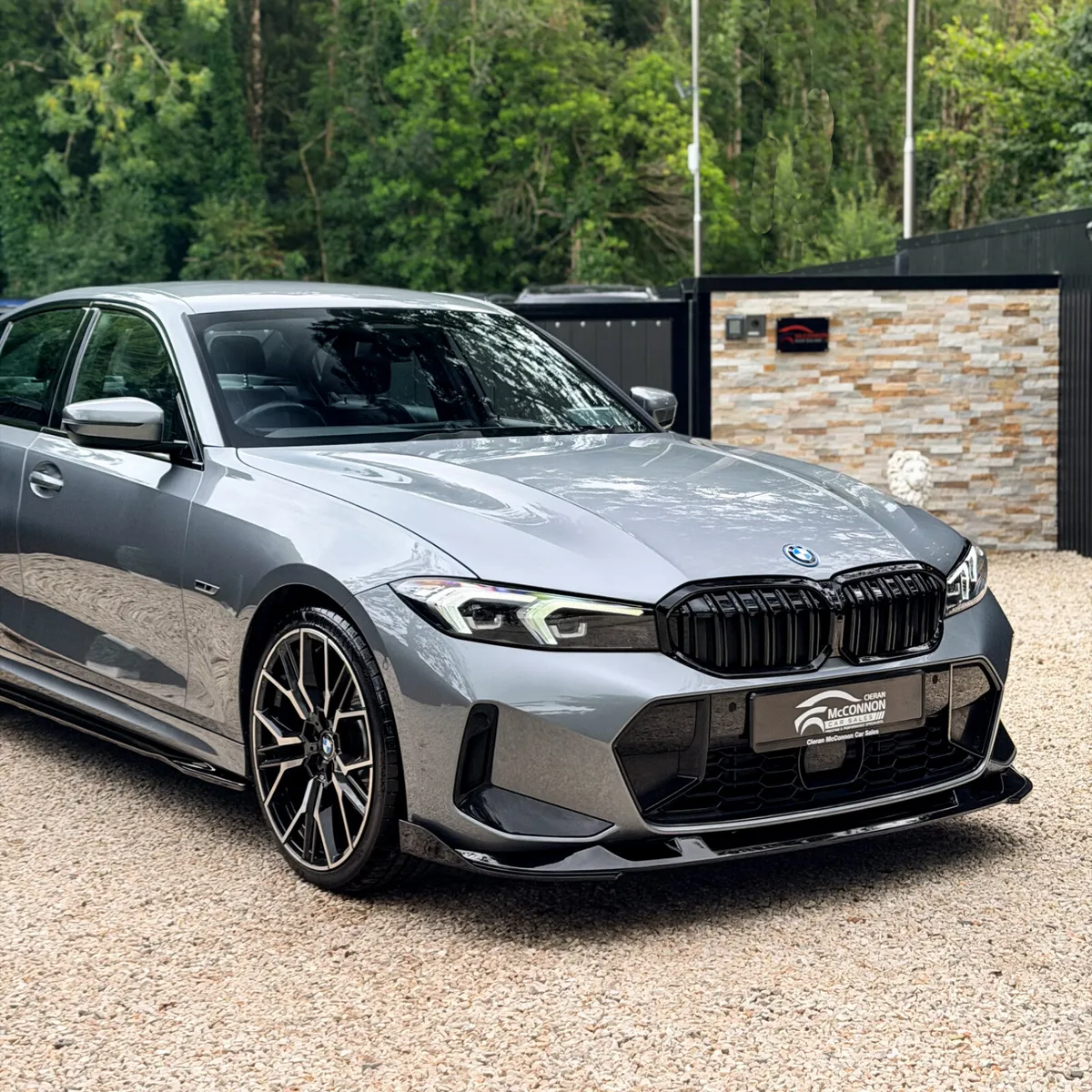 2023 (232) BMW 330E MSPORT LCI 290BHP - Image 2