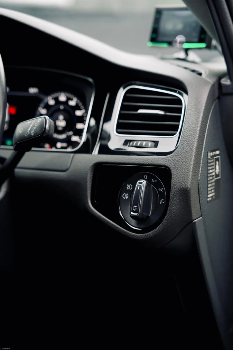 Volkswagen Golf 2.0 TDI Highline 2020 | High spec - Image 3