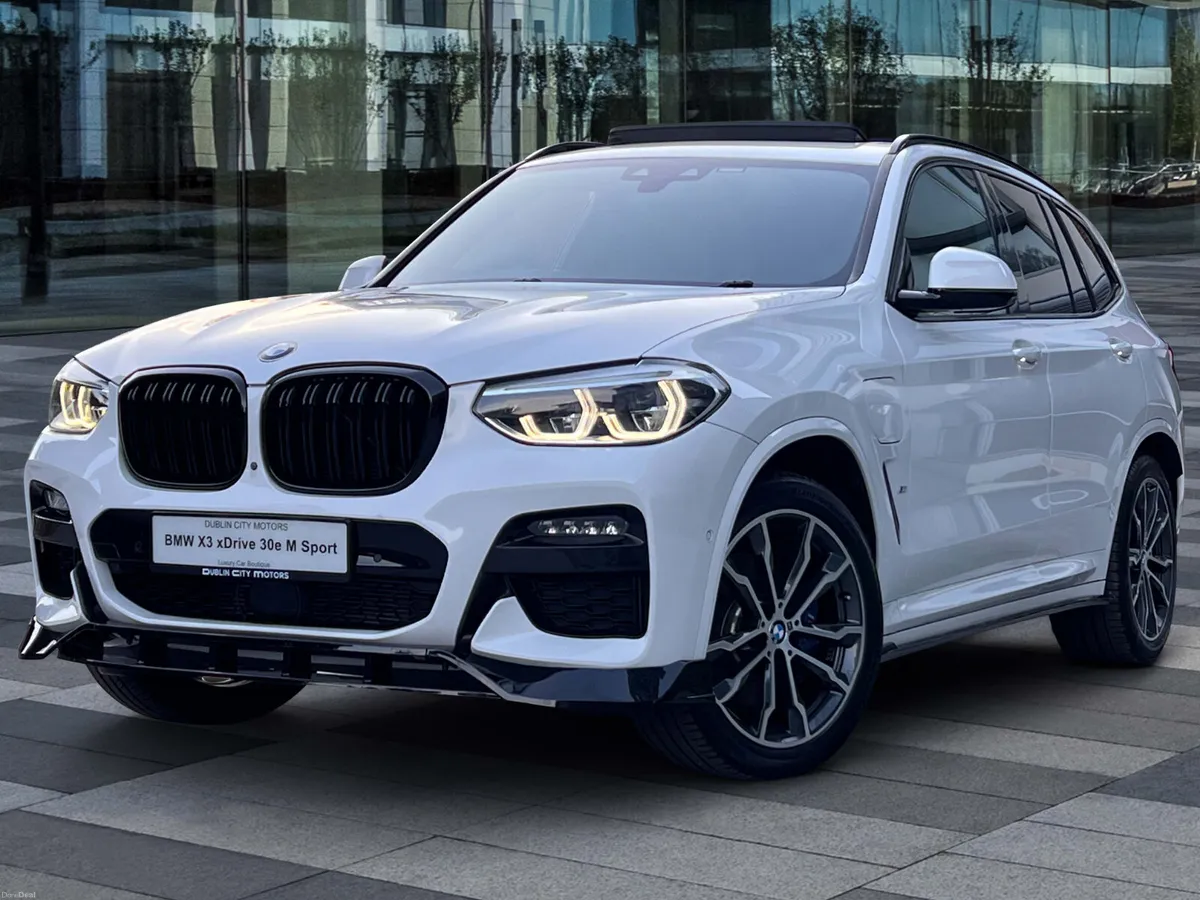 BMW X3 xDrive 30e M Sport *Top Specs & Panroof* - Image 2
