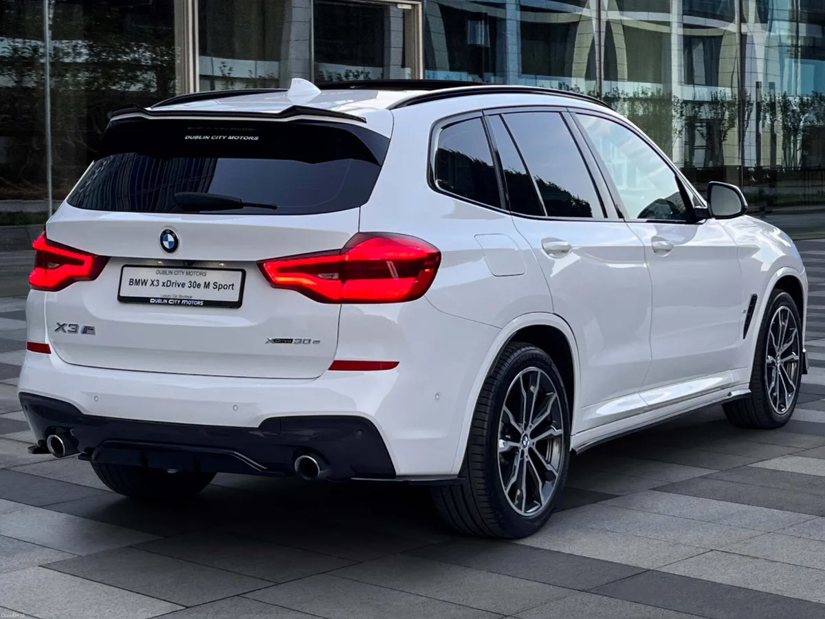 BMW X3 xDrive 30e M Sport *Top Specs & Panroof* - Image 5