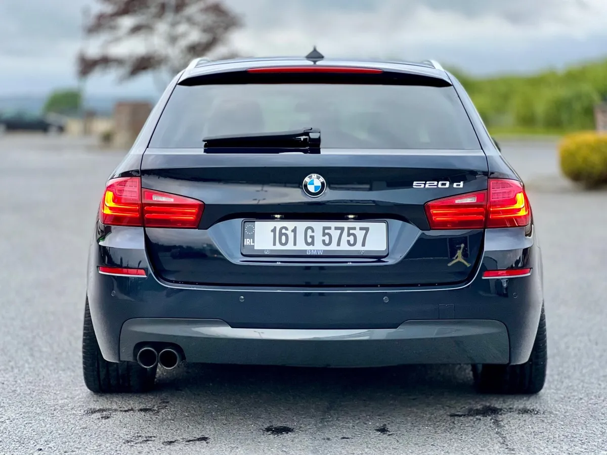 BMW 5-Series 2016 - Image 4