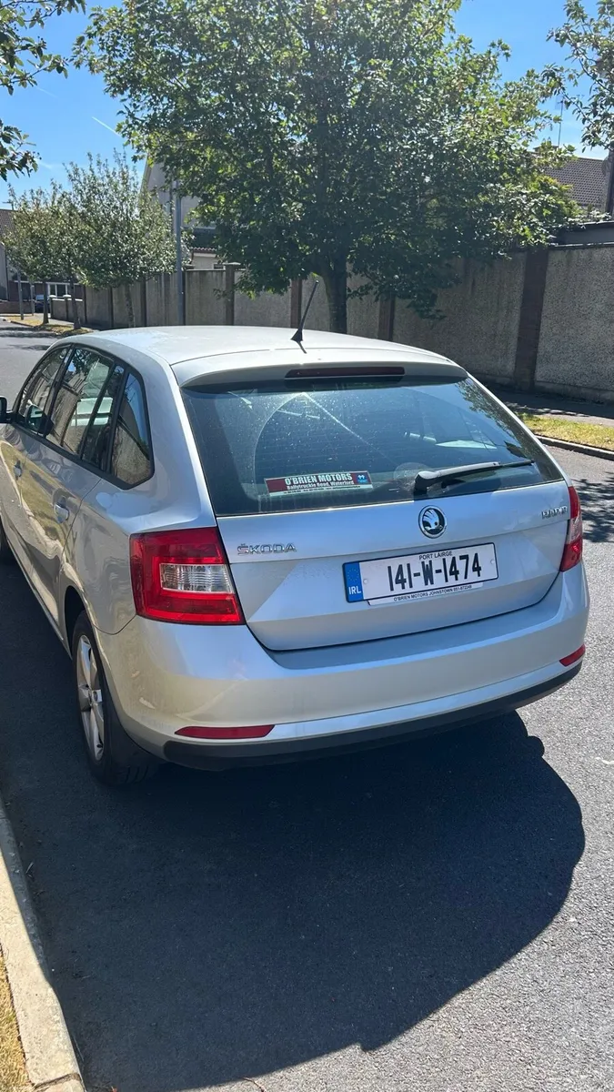 Skoda Rapid 2014 - Image 2