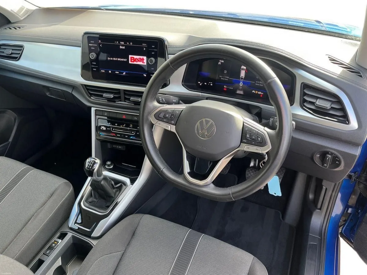 Volkswagen T-Roc 1.0 TSI 110HP Life - Image 6