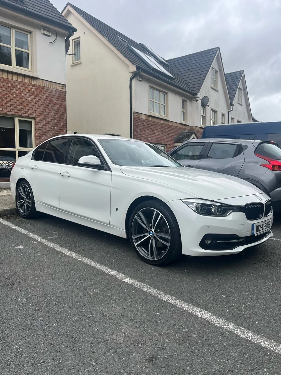 BMW 330e - 182 - hybrid petrol - Image 1