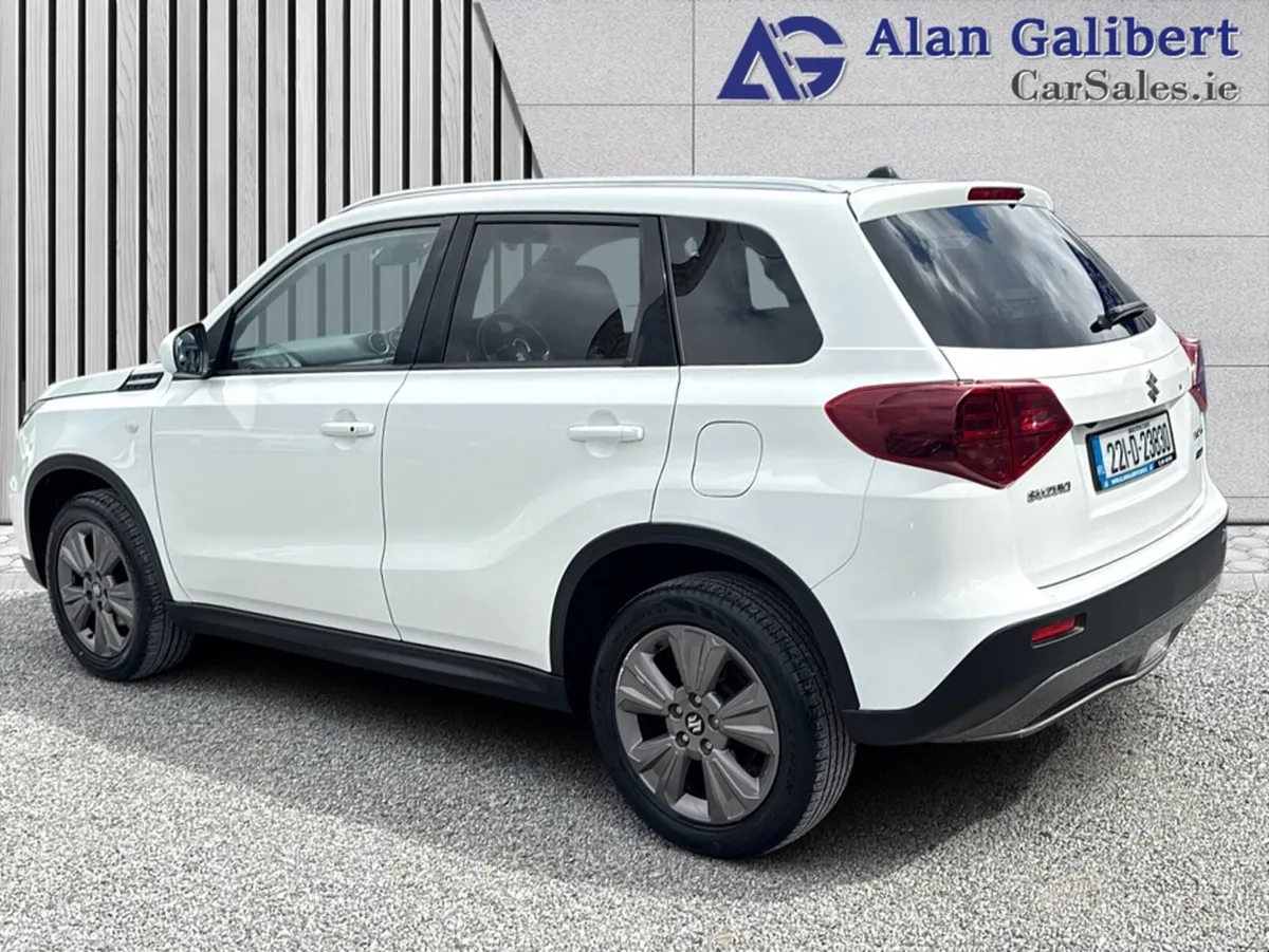 Suzuki Vitara 1.5 HEV SZ-T Automatic - Image 2