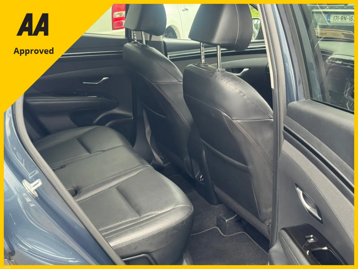 Hyundai Tucson IX35 EXECUTIVE 2WD 5DR - Image 4