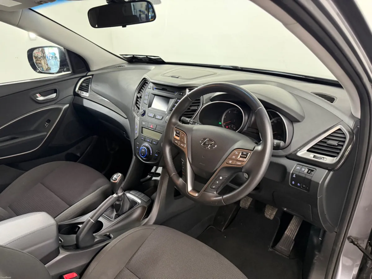 Hyundai Santa Fe 4WD SPECIAL EDITION 4 4DR - Image 6