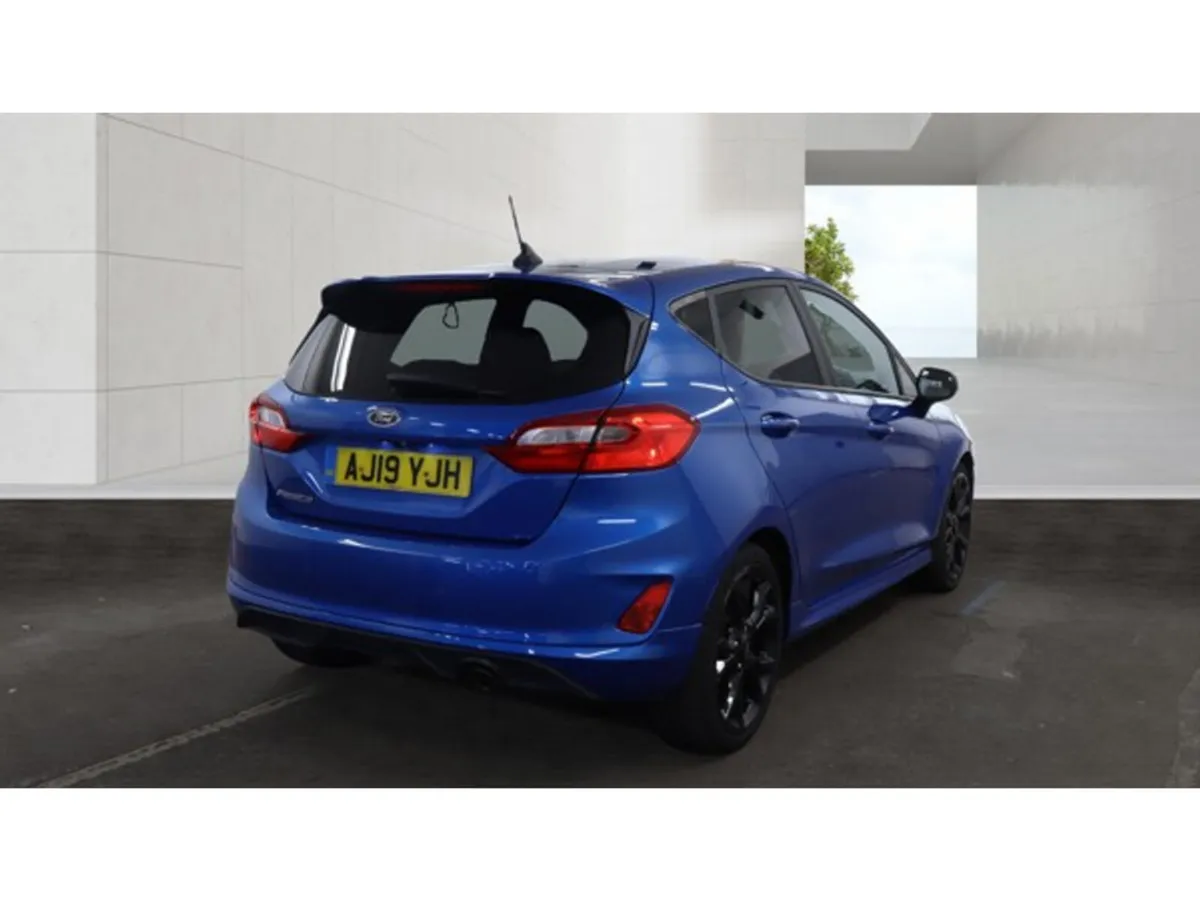 Ford Fiesta ST-LINE TURBO ACTIVE - Image 4