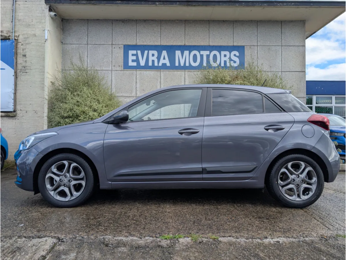 Hyundai i20 ACTIVE DELUXE PLUS MANUAL 1.25 PETROL - Image 5