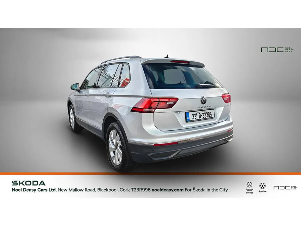 Volkswagen Tiguan LIFE 2.0 TDI 122 BHP- AS NEW- VW - Image 3