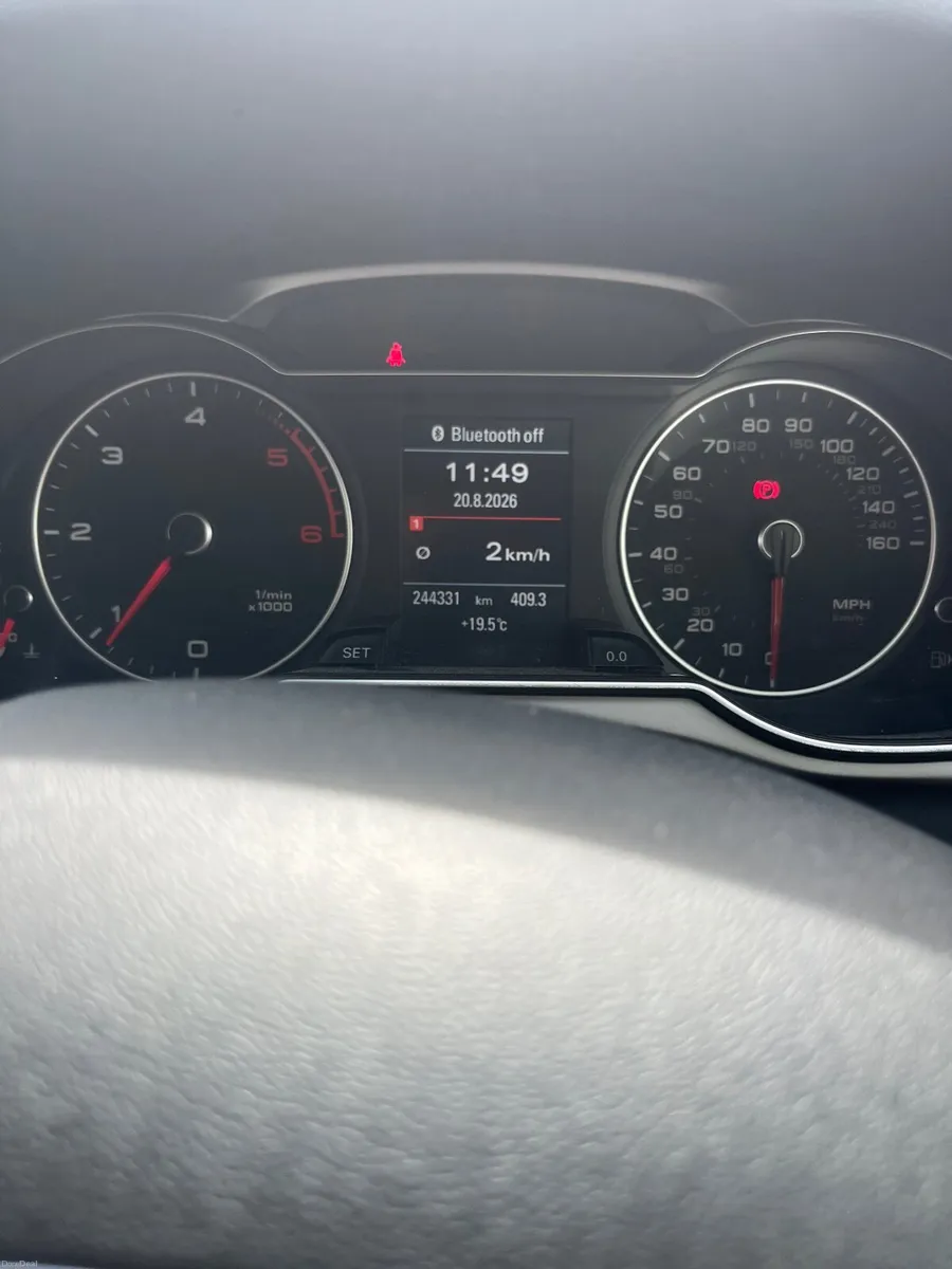 Audi A4 2015-Estate-Diesel - Image 6