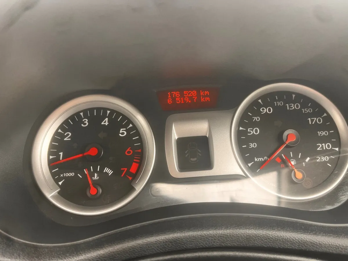 Renault Clio 2011.NEW NCT 4/07/27. - Image 6
