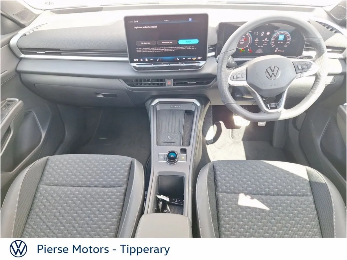 Volkswagen T-Roc R-LINE 1.5TSI 150HP MHEV - Image 4