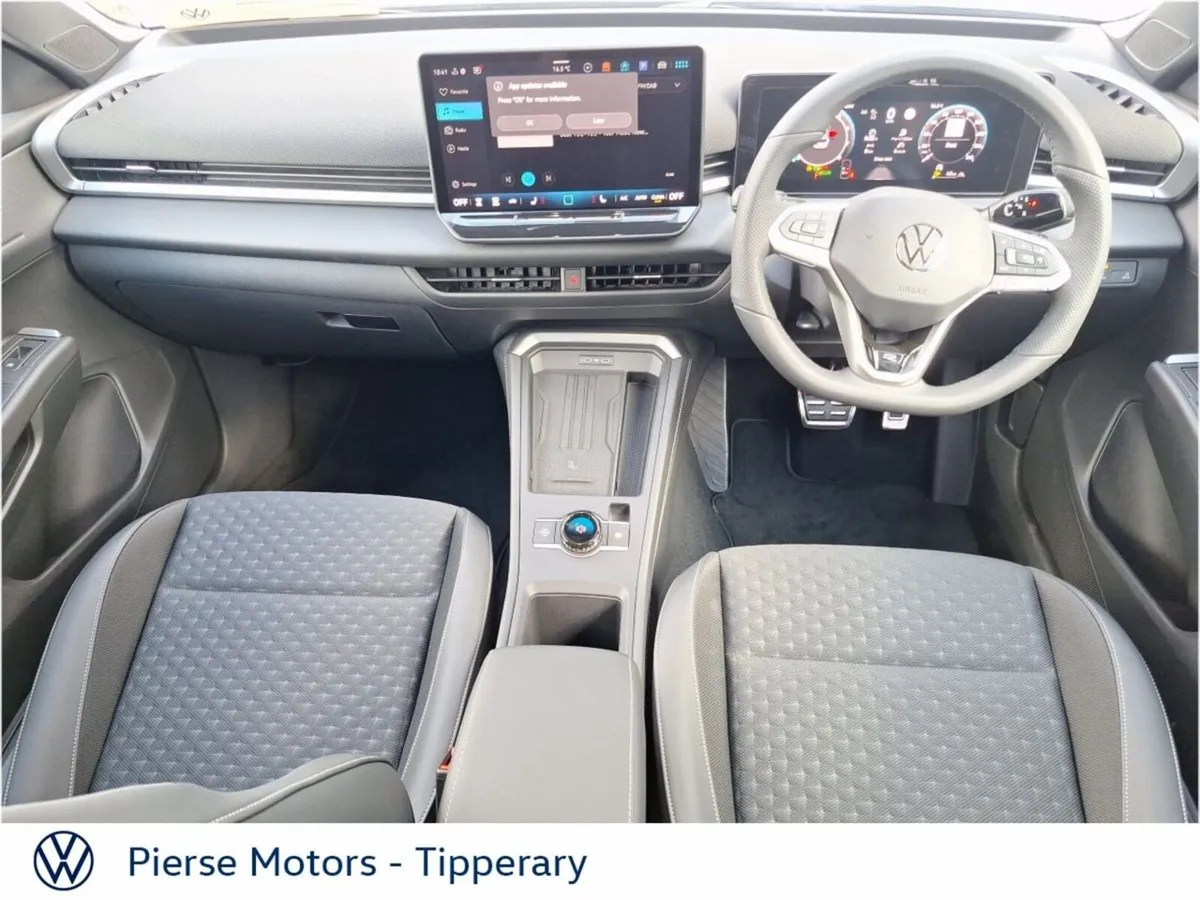 Volkswagen T-Roc R-LINE 1.5TSI 150HP MHEV - Image 4