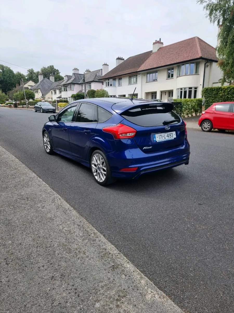 Ford Focus ST Line nct 08/28 - Image 4