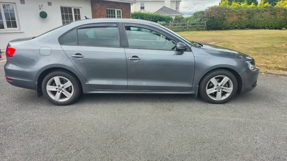 VW JETTA 1.6 tdi - Image 2